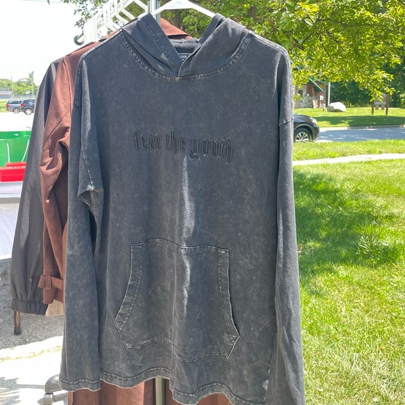 Forever 21 “Fear the Youth” faded hoodie - Picture 2 of 4